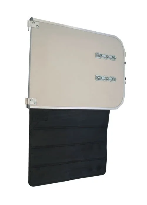 IW Rear HB Partition 511 — photo 1 of 1